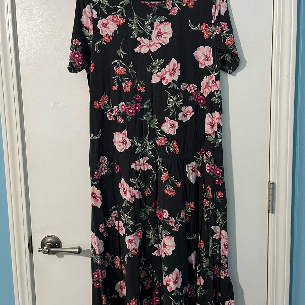 Old Navy dress. Size large tall.